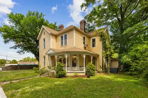 617 Mulberry Ave, Fayetteville, TN 37334