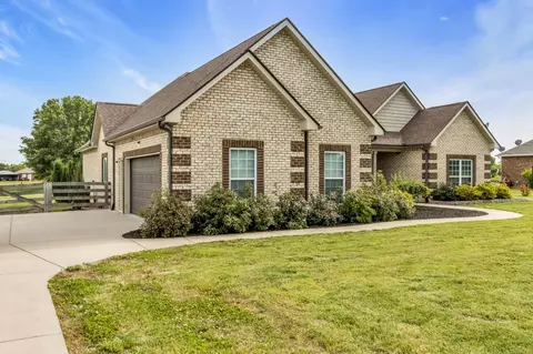 Exterior - 776 Farmer Rd, Eagleville, TN 37060 photo 2 of 12