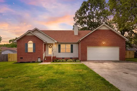 120 Jennings Cir, Tullahoma, TN 37388