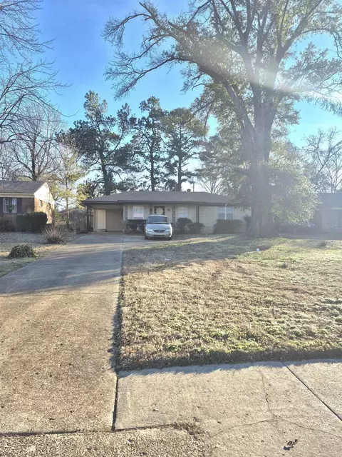 265 E Shelby Dr, Memphis, TN 38109