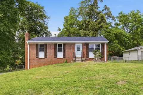 307 Southern Dr, Clarksville, TN 37042