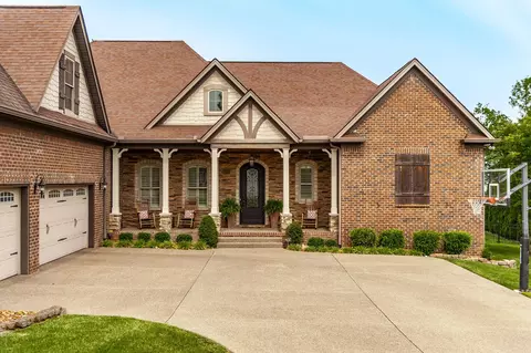 145 Windmill Pointe Cir, Hendersonville, TN 37075