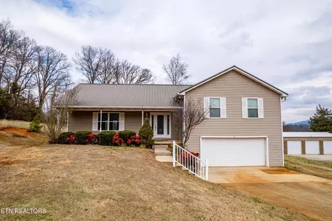 3018 Peach Orchard Rd, Maryville, TN 37803