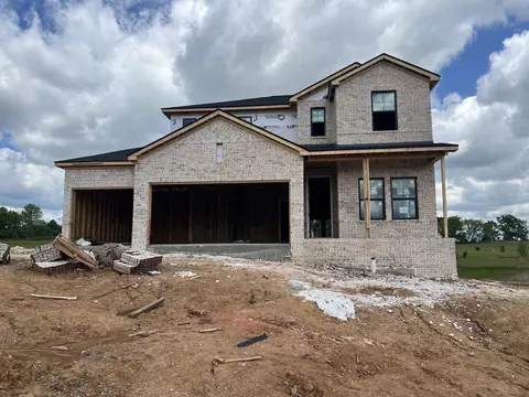 3203 Gravity Dr, Columbia, TN 38401