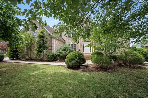 3035 Twisted Oak Dr, Murfreesboro, TN 37129
