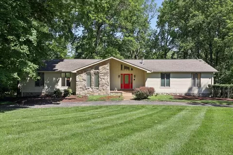 105 Applewood Ct, Hendersonville, TN 37075