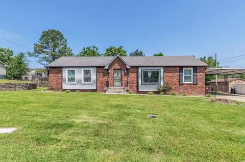 1141 Apple Valley Rd, Madison, TN 37115