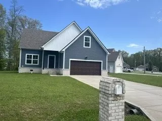357 Oak Glen Dr, Smithville, TN 37166