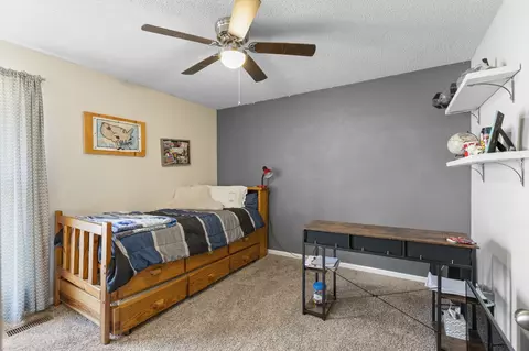 Bedroom - 127 Sam Davis Dr, Springfield, TN 37172 photo 4 of 6
