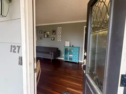 Entry Way - 127 Sam Davis Dr, Springfield, TN 37172 photo 1 of 4