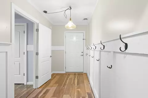 Entry Way - 127 Sam Davis Dr, Springfield, TN 37172 photo 4 of 4