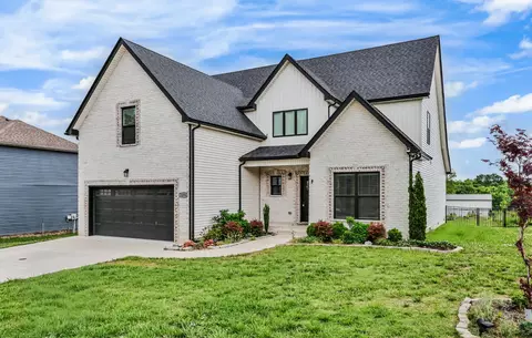 1298 Highgrove Ln, Clarksville, TN 37043