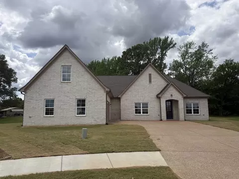 205 Oakland Ridge Cv, Oakland, TN 38060