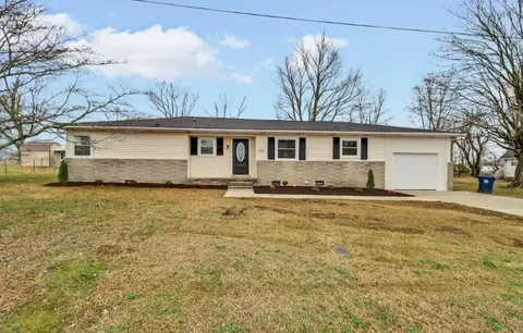 106 Dearman St, Smithville, TN 37166