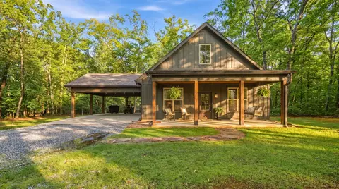 171 W Bluff Rd, Menlo, GA 30731