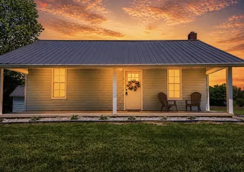 65 Duckpond Rd, Gruetli Laager, TN 37339
