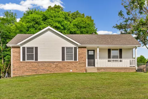 802 Knox Ln, Clarksville, TN 37042