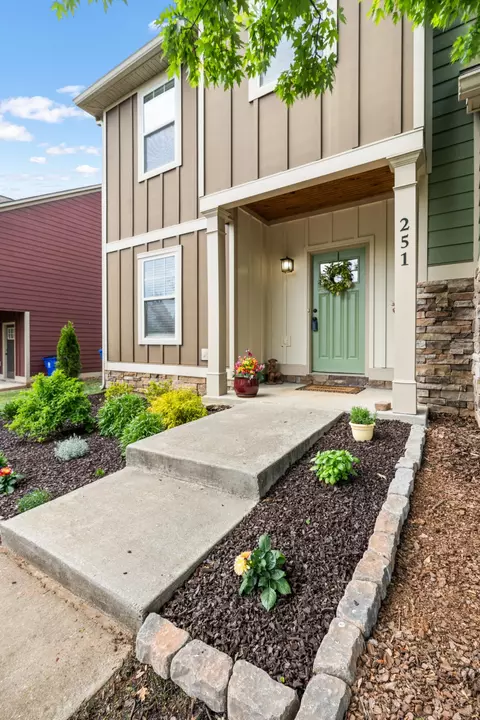 251 Sharon Dr NE, Cleveland, TN 37312