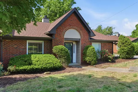 212 Highland Villa Cir, Nashville, TN 37211