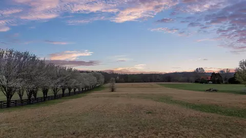 5 Candies Creek Ridge Rd NW, Charleston, TN 37310