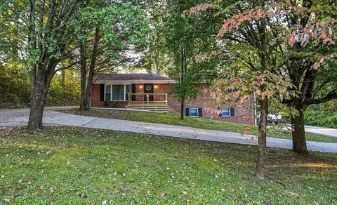 325 Mohawk Dr NW, Cleveland, TN 37312