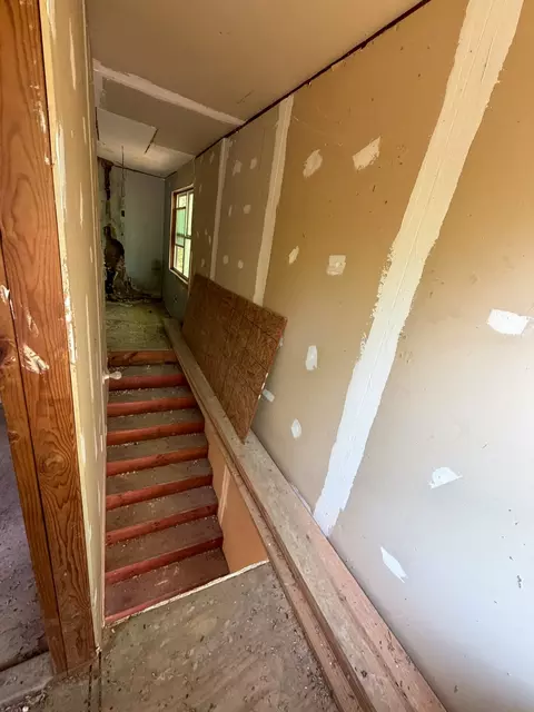 Entry Way - 255 Biltmore Rd, Mansfield, GA 30055 photo 4 of 4