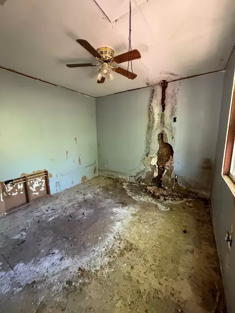 Bedroom - 255 Biltmore Rd, Mansfield, GA 30055 photo 1 of 6