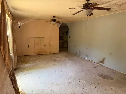Living - 255 Biltmore Rd, Mansfield, GA 30055 photo 1 of 4