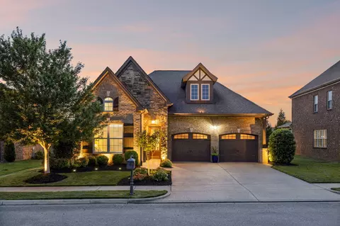 1021 Baxter Ln, Gallatin, TN 37066