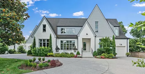 2825 Sugar Tree Rd, Nashville, TN 37215