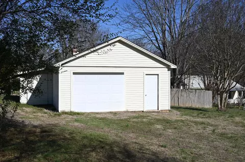 109 2nd Ave N, Loretto, TN 38469 photo 9