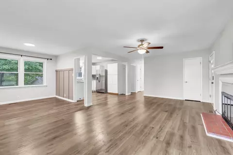 301 Main St, Cumberland City, TN 37050