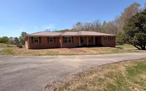 120 Brentwood Dr, Dickson, TN 37055