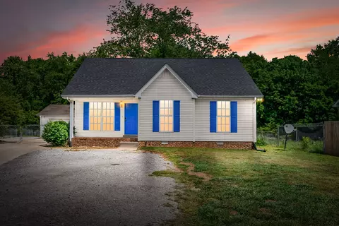 514 Bruce Jenner Dr, Clarksville, TN 37042