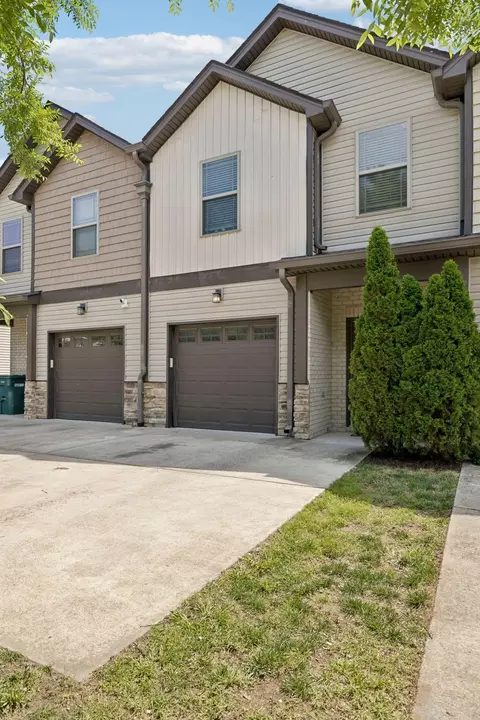 215 Cedar St, Lebanon, TN 37087