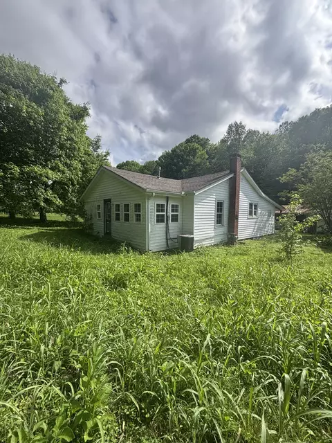 1501 Hatcher Hollow Rd, Mcewen, TN 37101