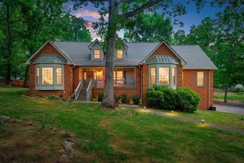 516 Tyler Ct, Cottontown, TN 37048
