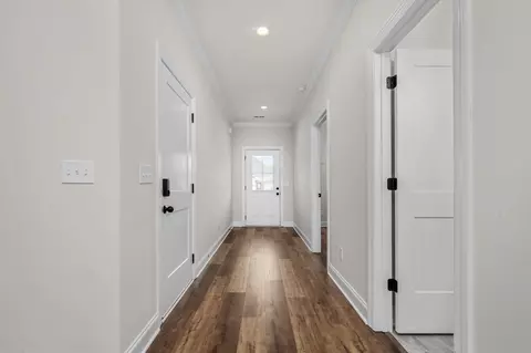 Entry Way - 3532 Magruder Dr, Murfreesboro, TN 37129 photo 2 of 3