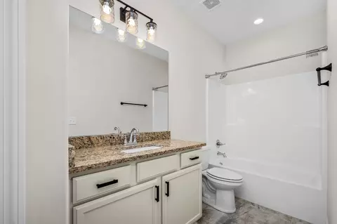 Bath - 3532 Magruder Dr, Murfreesboro, TN 37129 photo 4 of 4