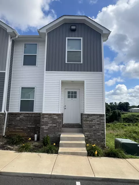 919 Martin St #A4, Clarksville, TN 37040