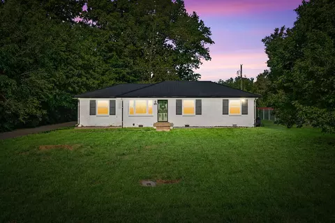 10 Bunker Hill Rd, Clarksville, TN 37042