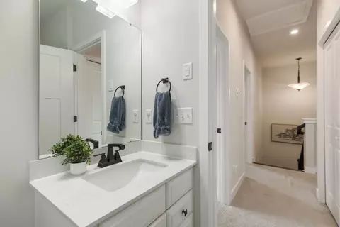 Entry Way - 2037 Oglethorpe Dr, Franklin, TN 37064 photo 3 of 3