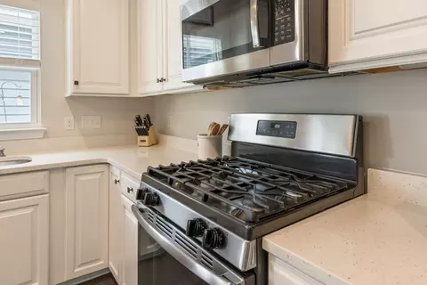 Kitchen - 2037 Oglethorpe Dr, Franklin, TN 37064 photo 8 of 8