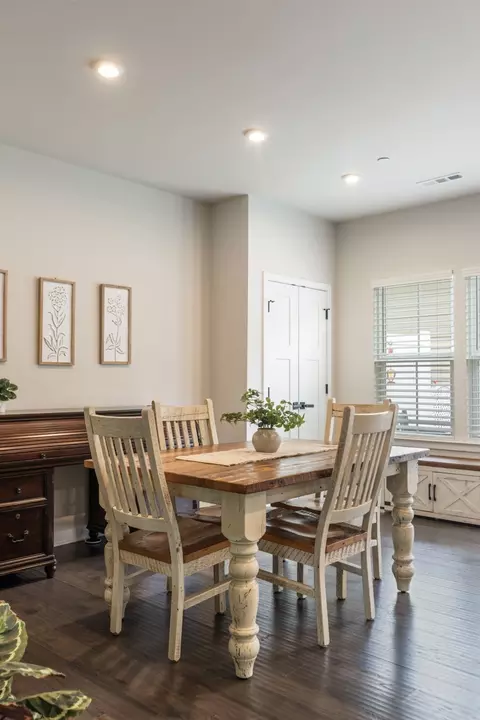 Dining - 2037 Oglethorpe Dr, Franklin, TN 37064 photo 3 of 3
