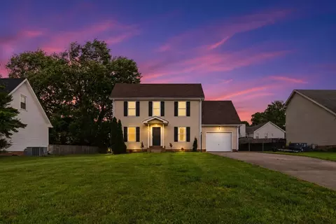 262 Kathleen Ct, Clarksville, TN 37043