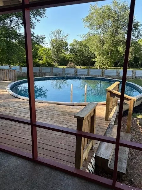 Exterior - 204 Tammy Dr, Decherd, TN 37324 photo 5 of 10