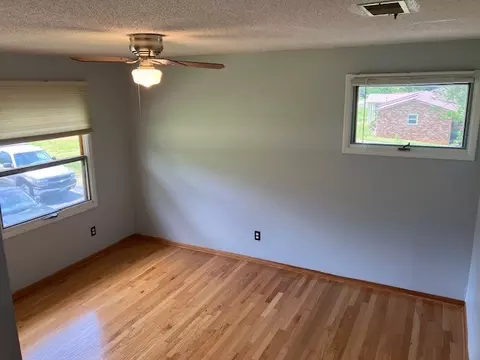 Bedroom - 204 Tammy Dr, Decherd, TN 37324 photo 3 of 4