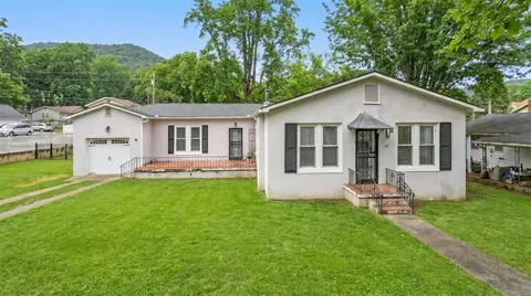 606 Holly Ave, South Pittsburg, TN 37380