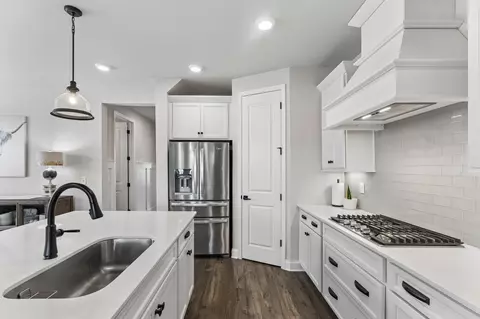 Kitchen - 4004 John Marsh Rd, Spring Hill, TN 37174 photo 2 of 2