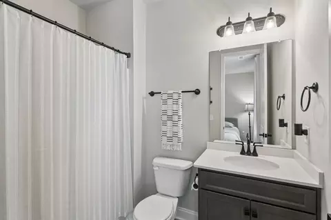 Bath - 4004 John Marsh Rd, Spring Hill, TN 37174 photo 4 of 4